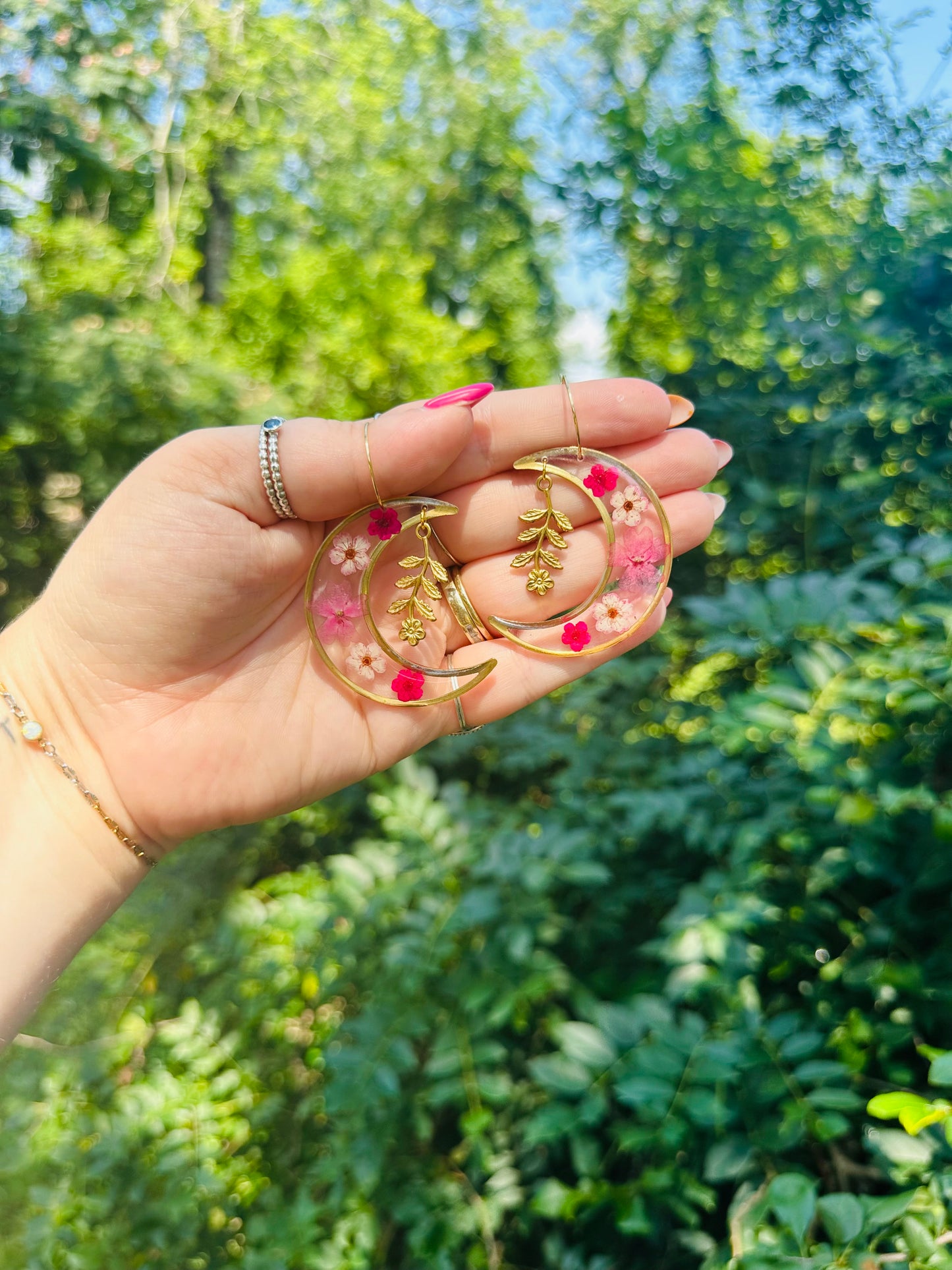 Fuchsia Lunas